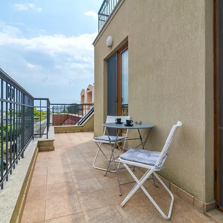 Appartamento Magdalena - Two Bathrooms, Perfect Center Varna